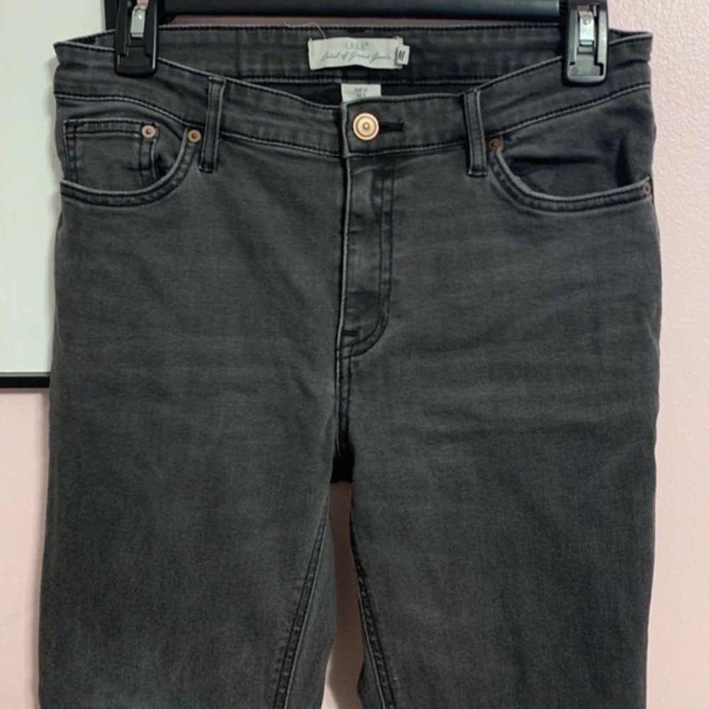 H&M | black skinny jeans